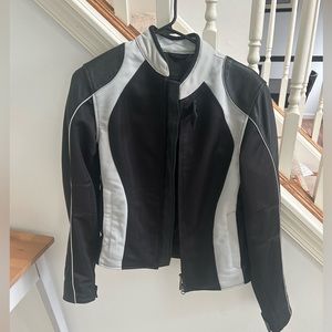 Women’s Yamaha protective, motorcycle jacket. Excellent condition.